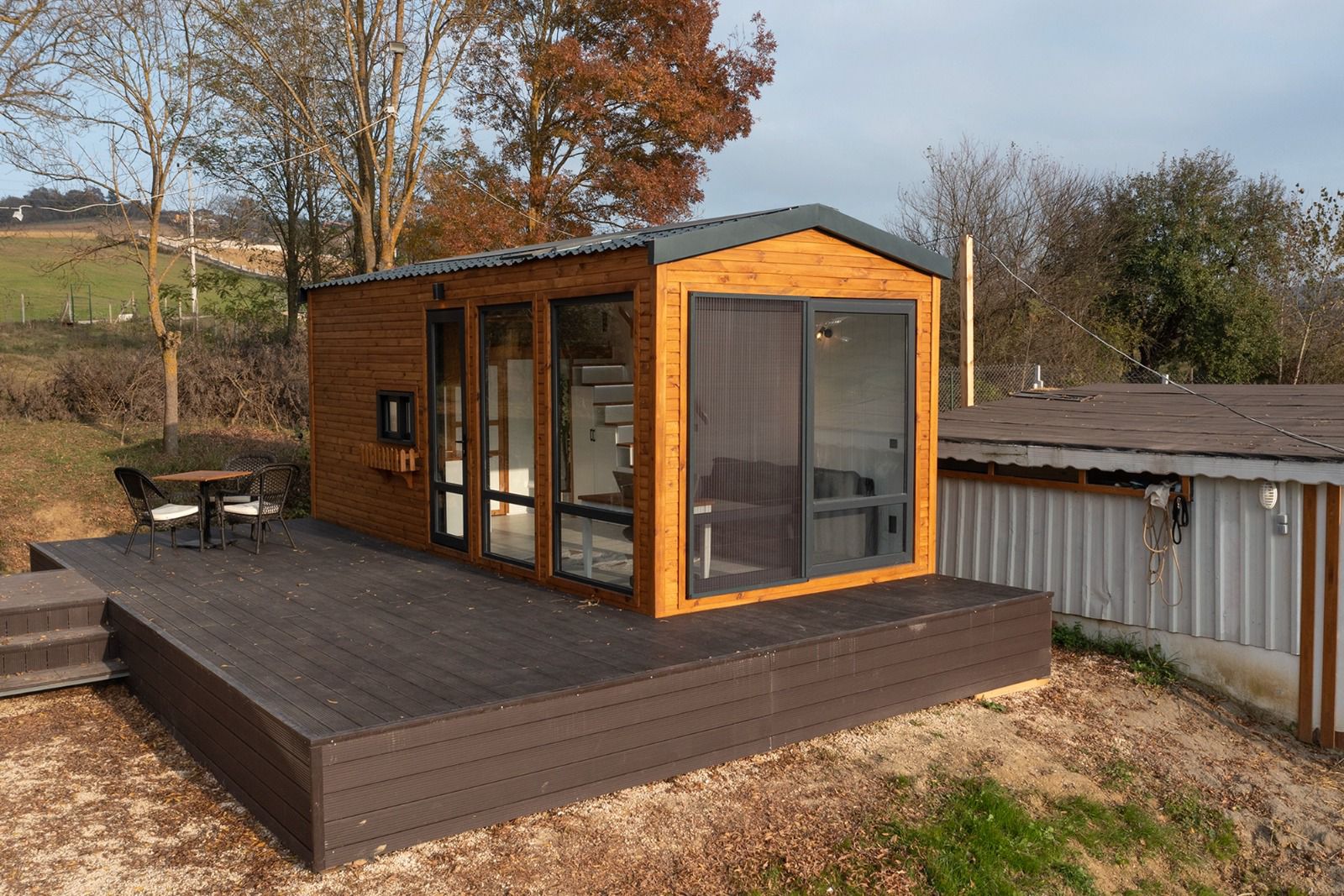 Luxuriöse Holzhäuser mit Panoramablick: Maximaler Komfort auf kleinem Raum