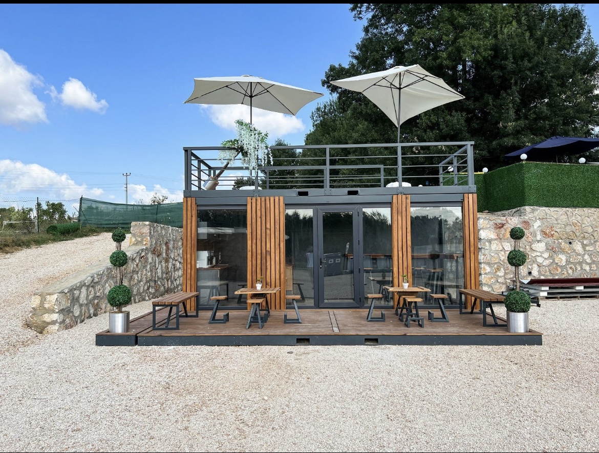 Caffe Haus: Modernes Design und funktionale mobile Kaffeestation